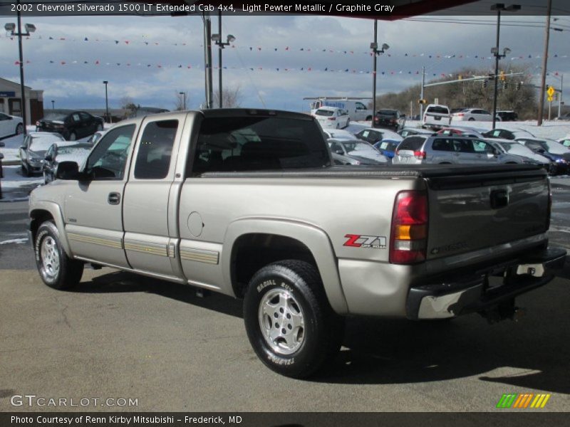 Light Pewter Metallic / Graphite Gray 2002 Chevrolet Silverado 1500 LT Extended Cab 4x4