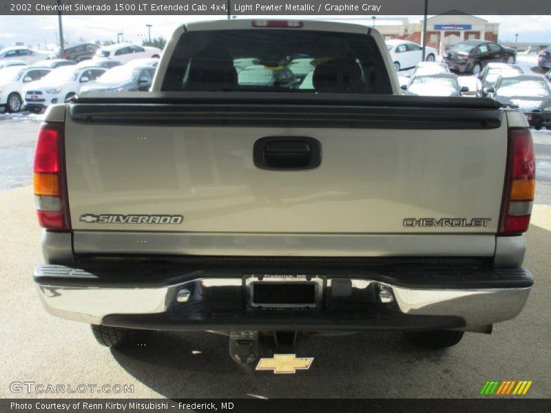 Light Pewter Metallic / Graphite Gray 2002 Chevrolet Silverado 1500 LT Extended Cab 4x4