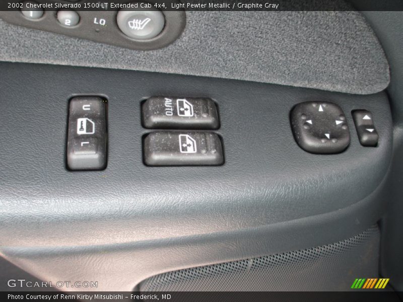 Light Pewter Metallic / Graphite Gray 2002 Chevrolet Silverado 1500 LT Extended Cab 4x4