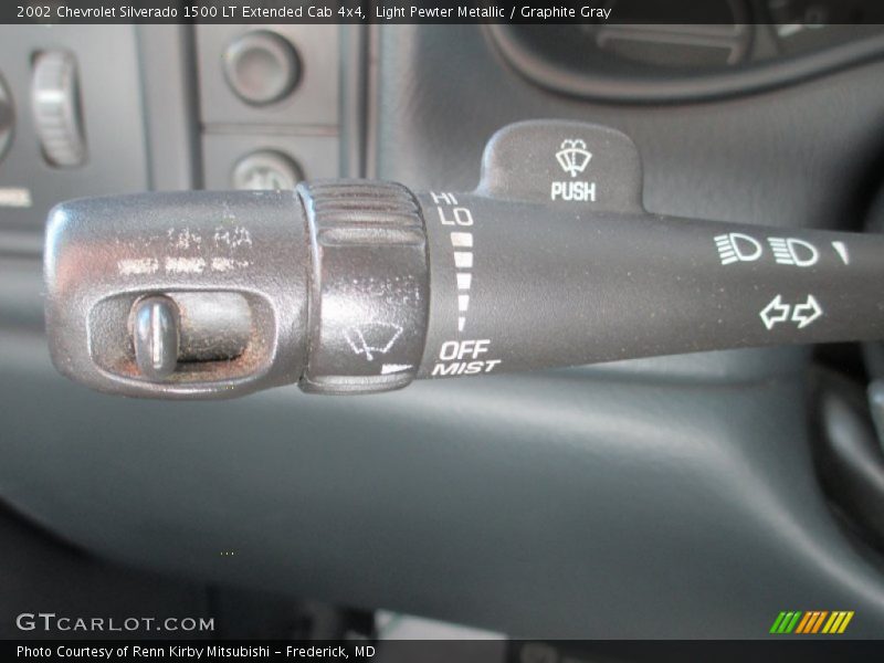 Light Pewter Metallic / Graphite Gray 2002 Chevrolet Silverado 1500 LT Extended Cab 4x4