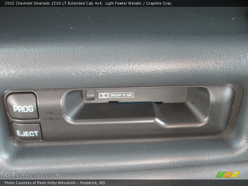 Light Pewter Metallic / Graphite Gray 2002 Chevrolet Silverado 1500 LT Extended Cab 4x4