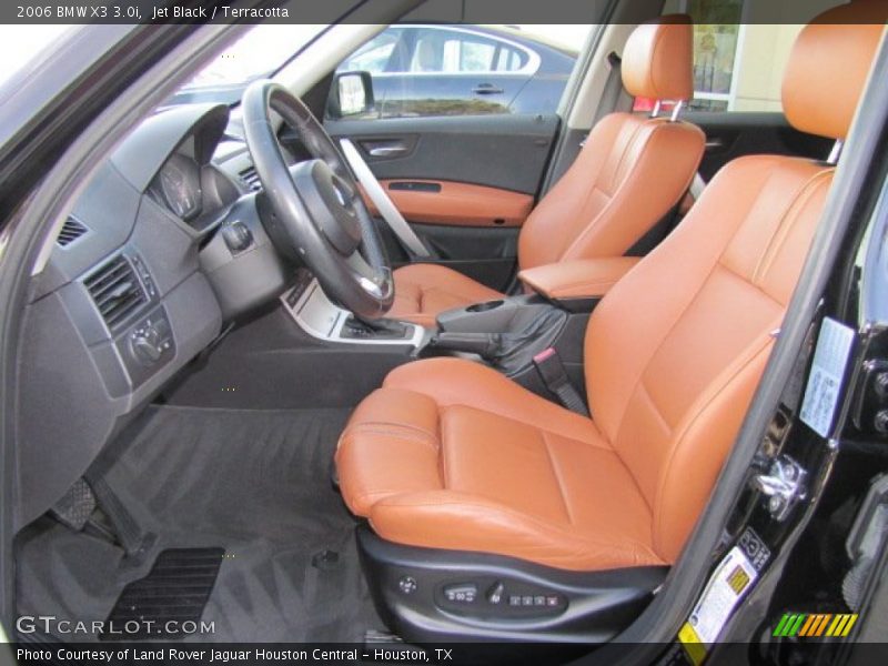 Front Seat of 2006 X3 3.0i