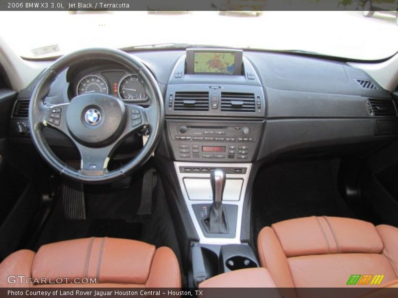 Dashboard of 2006 X3 3.0i