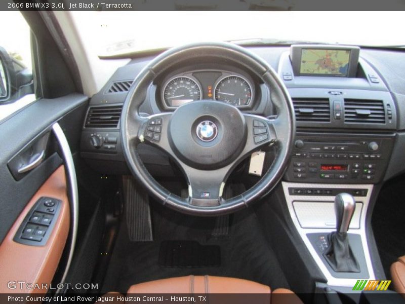 Dashboard of 2006 X3 3.0i