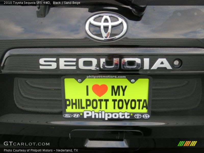 Black / Sand Beige 2010 Toyota Sequoia SR5 4WD
