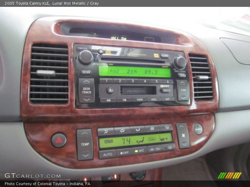 Lunar Mist Metallic / Gray 2005 Toyota Camry XLE