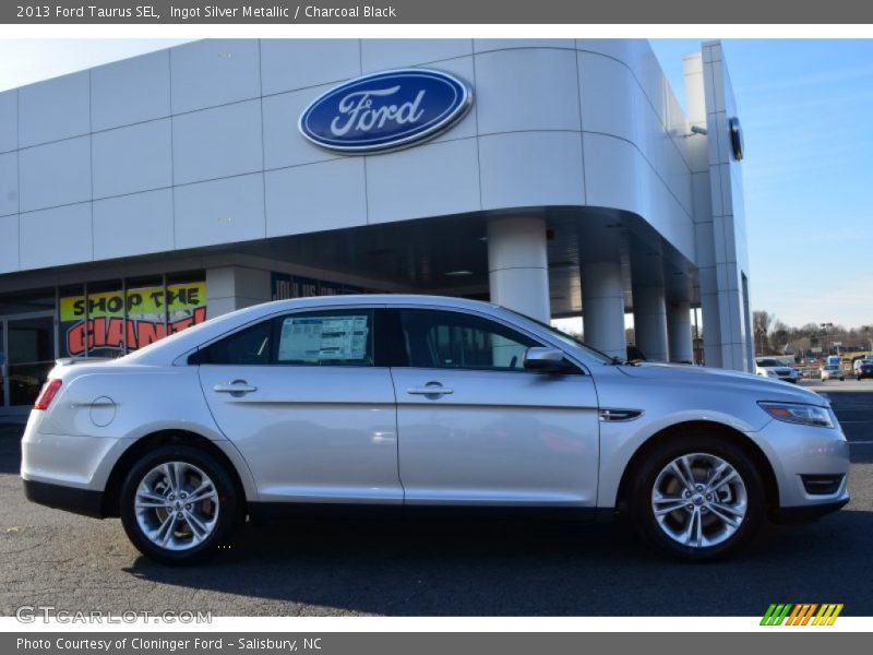 Ingot Silver Metallic / Charcoal Black 2013 Ford Taurus SEL