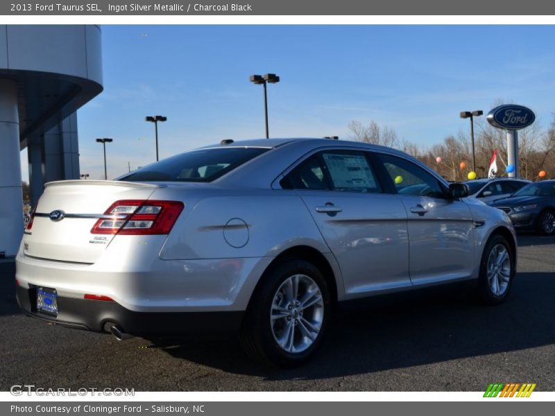 Ingot Silver Metallic / Charcoal Black 2013 Ford Taurus SEL