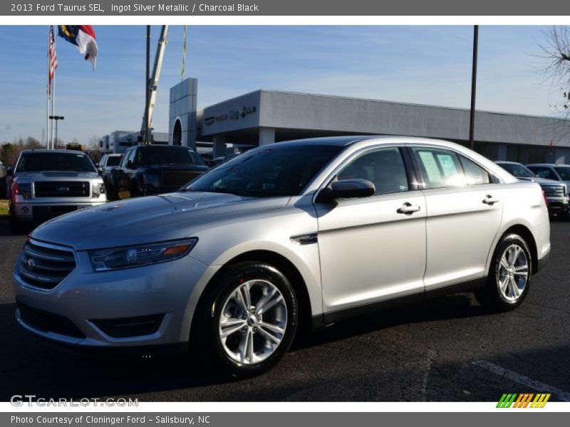 Ingot Silver Metallic / Charcoal Black 2013 Ford Taurus SEL