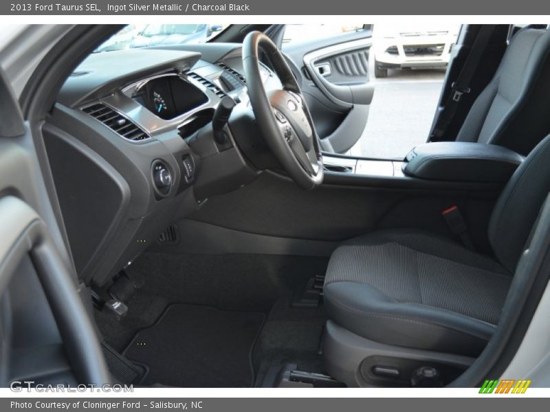Ingot Silver Metallic / Charcoal Black 2013 Ford Taurus SEL