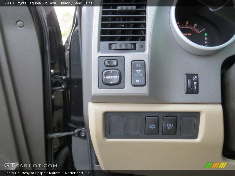Controls of 2010 Sequoia SR5 4WD
