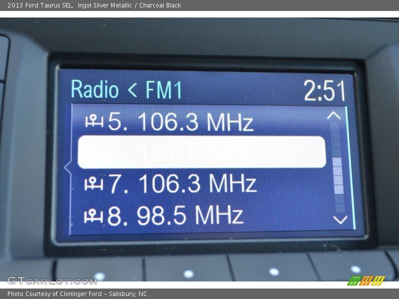 Ingot Silver Metallic / Charcoal Black 2013 Ford Taurus SEL