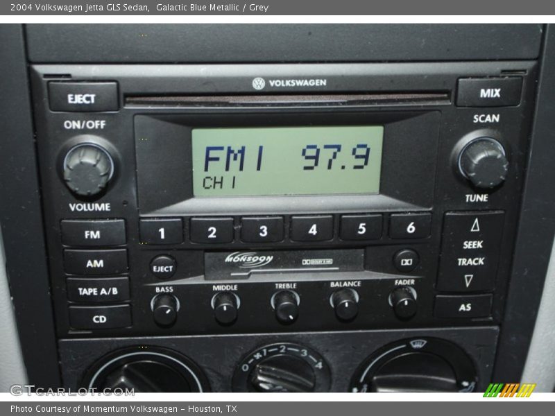 Audio System of 2004 Jetta GLS Sedan