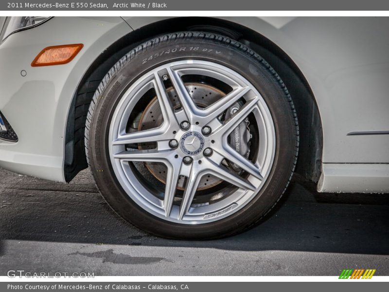 Arctic White / Black 2011 Mercedes-Benz E 550 Sedan