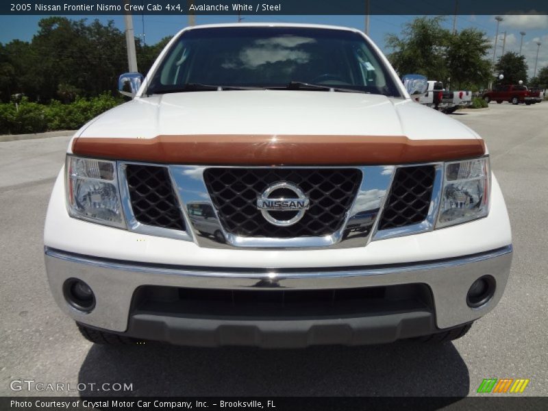 Avalanche White / Steel 2005 Nissan Frontier Nismo Crew Cab 4x4