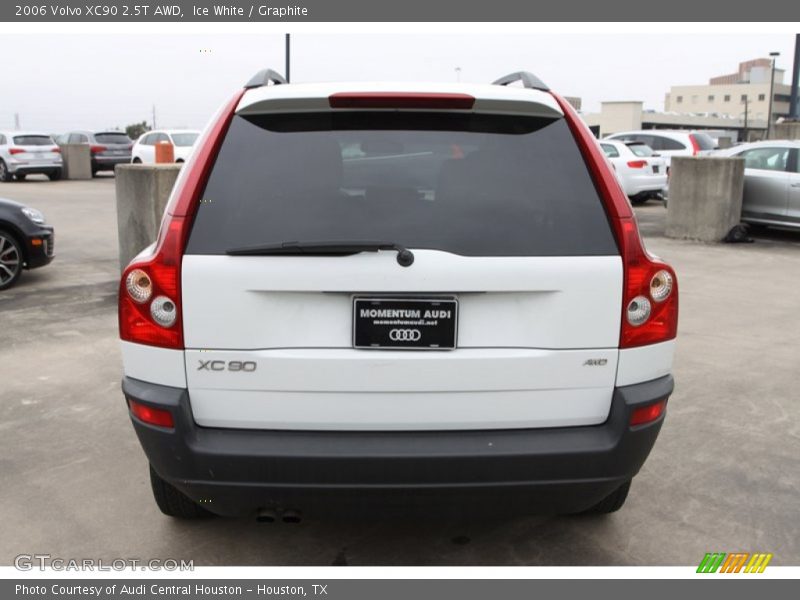 Ice White / Graphite 2006 Volvo XC90 2.5T AWD