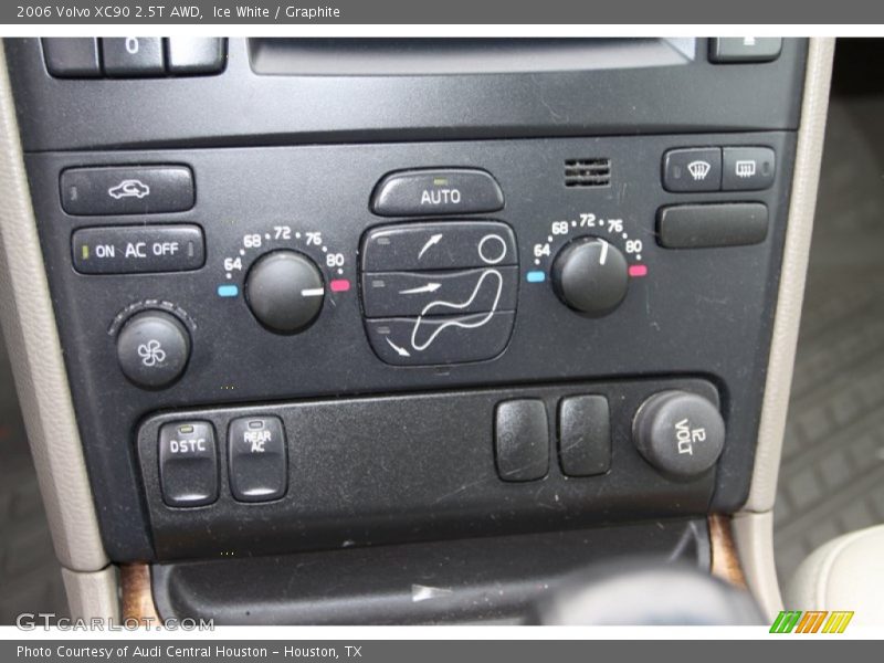 Ice White / Graphite 2006 Volvo XC90 2.5T AWD