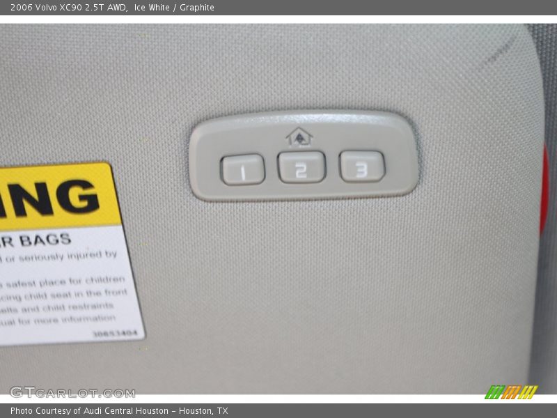 Ice White / Graphite 2006 Volvo XC90 2.5T AWD
