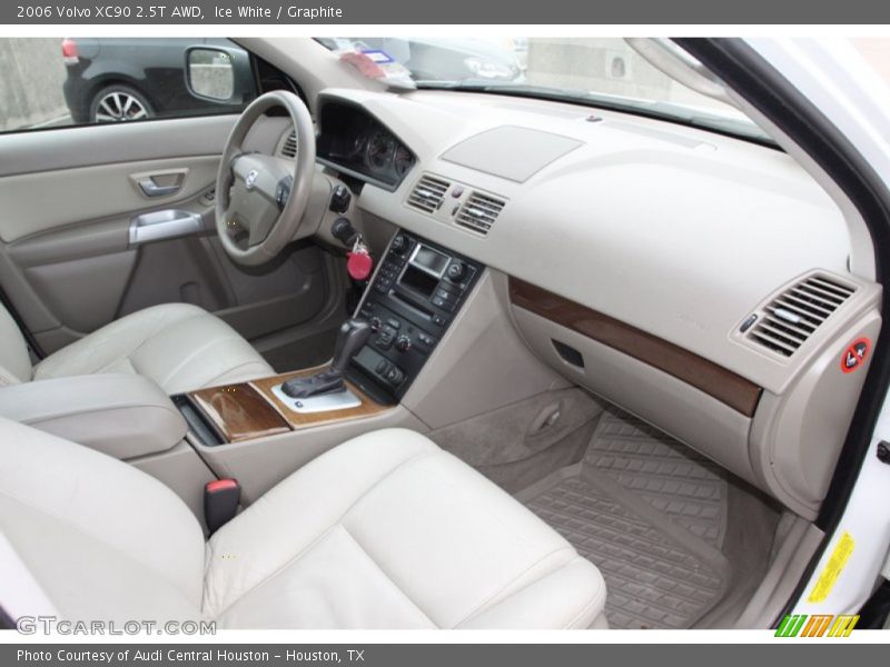 Ice White / Graphite 2006 Volvo XC90 2.5T AWD