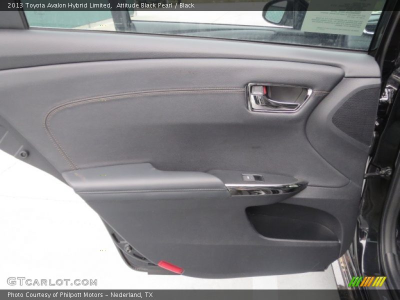 Attitude Black Pearl / Black 2013 Toyota Avalon Hybrid Limited