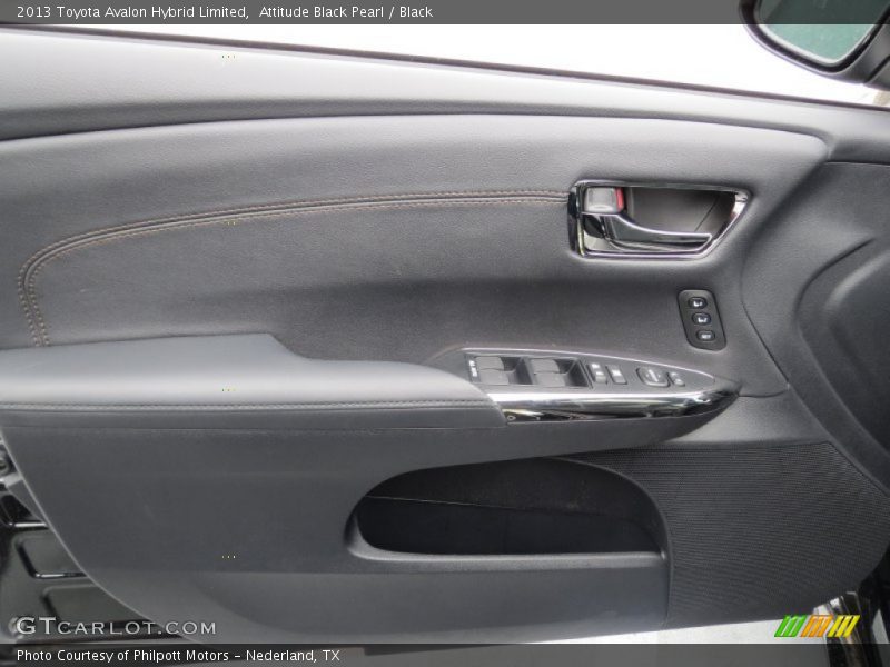 Attitude Black Pearl / Black 2013 Toyota Avalon Hybrid Limited