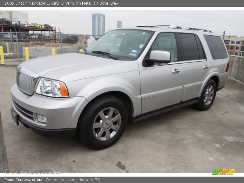 Silver Birch Metallic / Dove Grey 2005 Lincoln Navigator Luxury