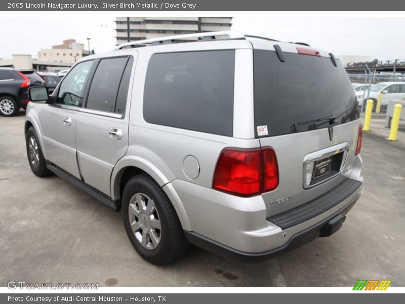 Silver Birch Metallic / Dove Grey 2005 Lincoln Navigator Luxury