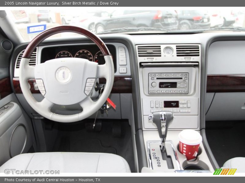 Silver Birch Metallic / Dove Grey 2005 Lincoln Navigator Luxury