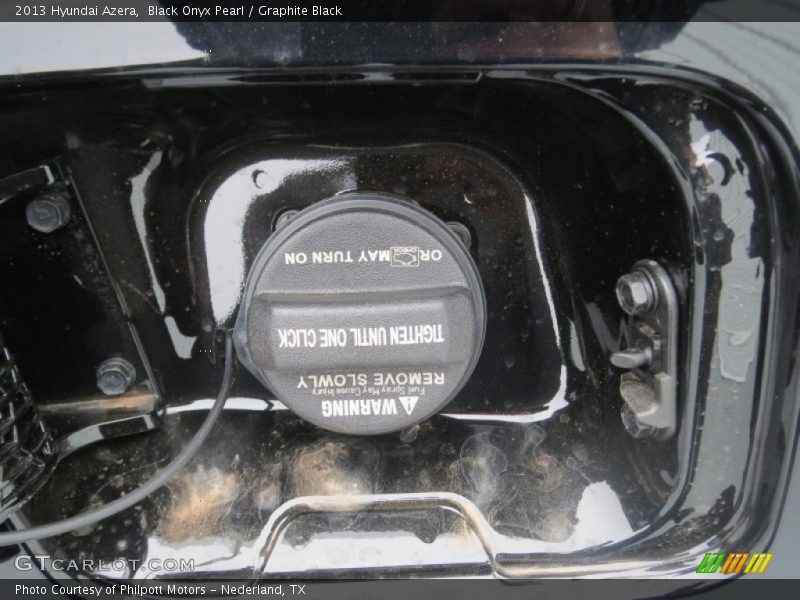 Black Onyx Pearl / Graphite Black 2013 Hyundai Azera