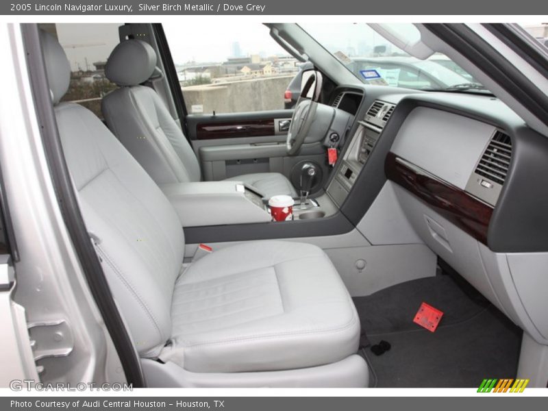 Silver Birch Metallic / Dove Grey 2005 Lincoln Navigator Luxury