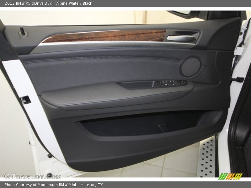 Alpine White / Black 2013 BMW X5 xDrive 35d