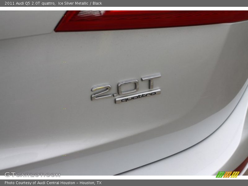 Ice Silver Metallic / Black 2011 Audi Q5 2.0T quattro