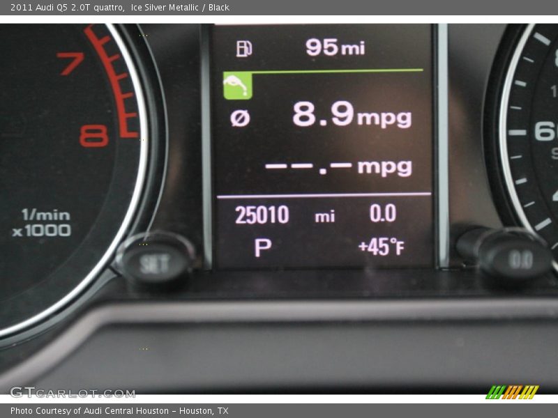Ice Silver Metallic / Black 2011 Audi Q5 2.0T quattro