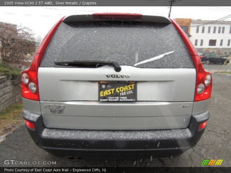 Silver Metallic / Graphite 2005 Volvo XC90 2.5T AWD