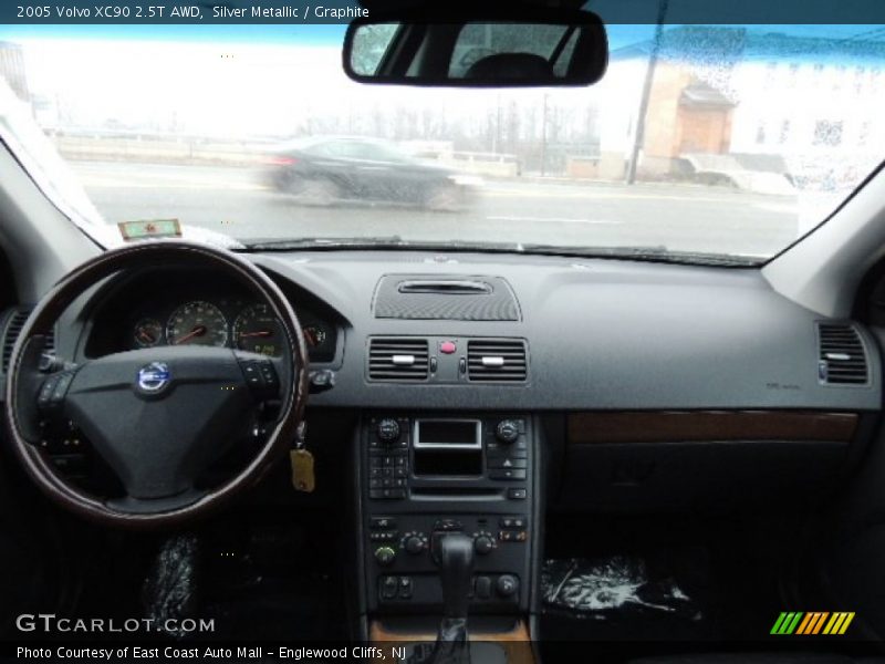 Silver Metallic / Graphite 2005 Volvo XC90 2.5T AWD