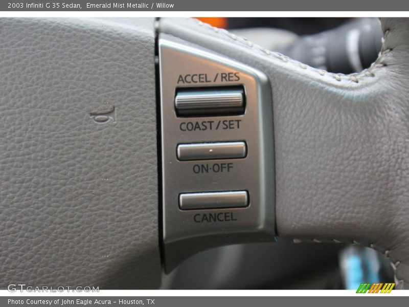 Controls of 2003 G 35 Sedan