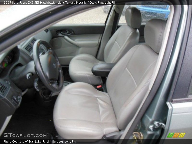 Light Tundra Metallic / Dark Flint/Light Flint 2005 Ford Focus ZX5 SES Hatchback
