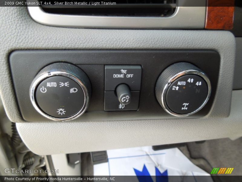 Silver Birch Metallic / Light Titanium 2009 GMC Yukon SLT 4x4
