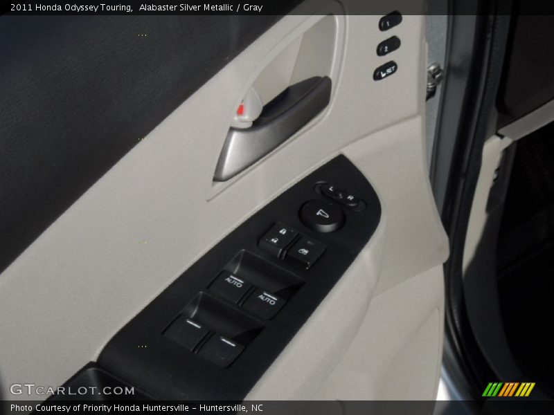 Alabaster Silver Metallic / Gray 2011 Honda Odyssey Touring