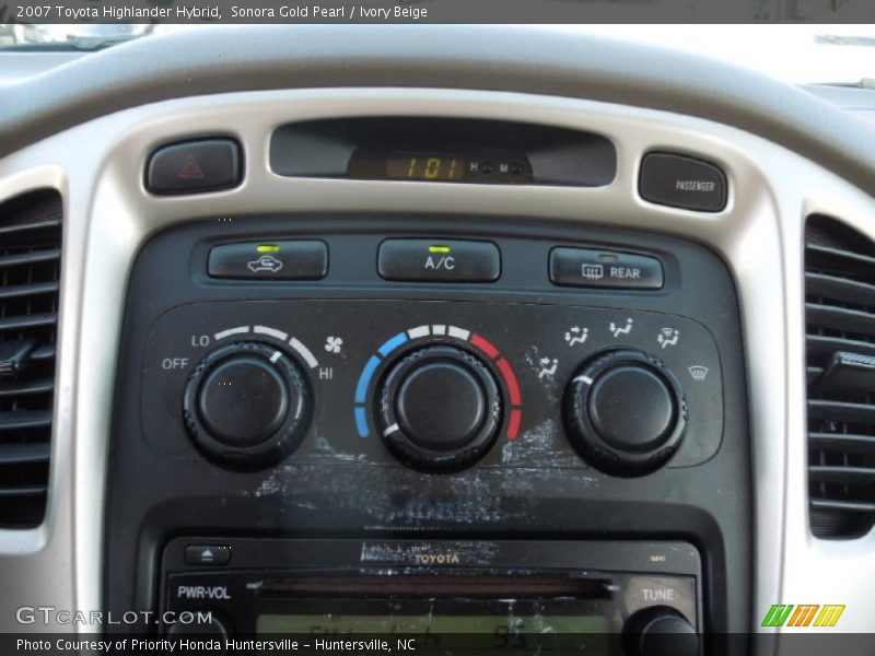 Sonora Gold Pearl / Ivory Beige 2007 Toyota Highlander Hybrid