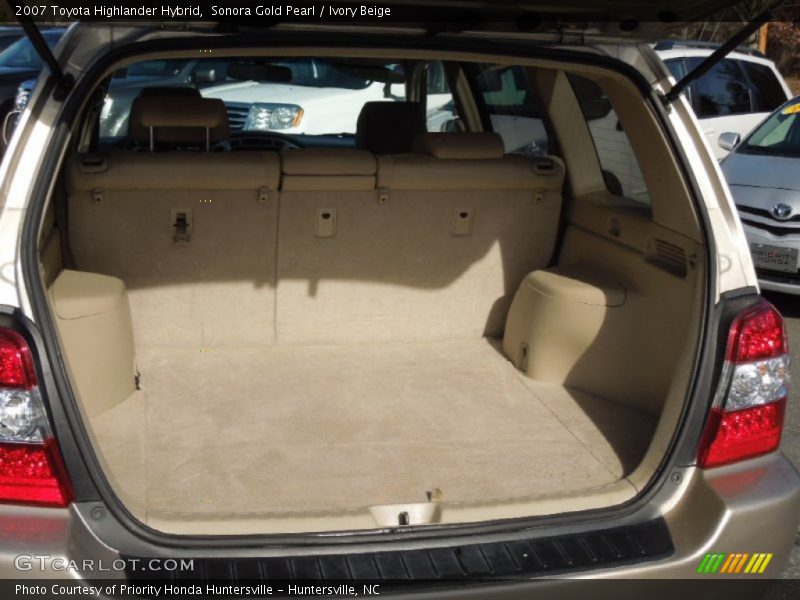  2007 Highlander Hybrid Trunk