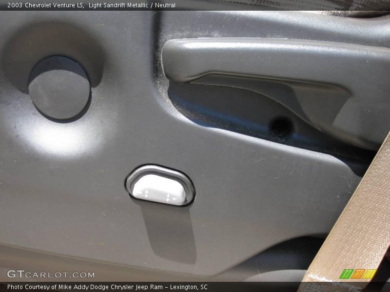 Light Sandrift Metallic / Neutral 2003 Chevrolet Venture LS