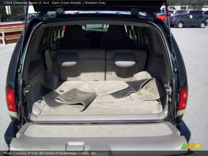 Dark Green Metallic / Medium Gray 2004 Chevrolet Blazer LS 4x4