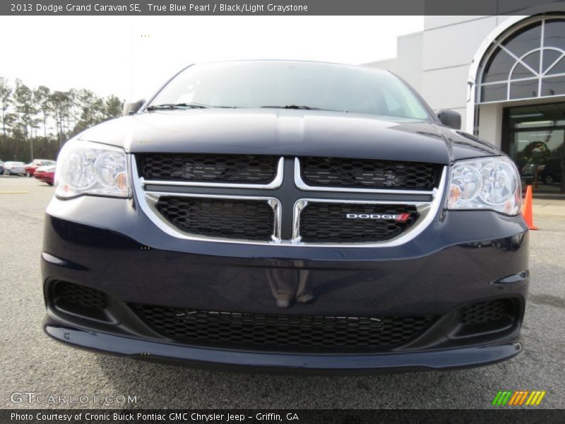 True Blue Pearl / Black/Light Graystone 2013 Dodge Grand Caravan SE