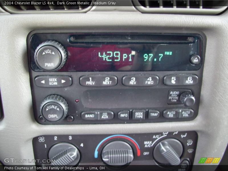 Dark Green Metallic / Medium Gray 2004 Chevrolet Blazer LS 4x4