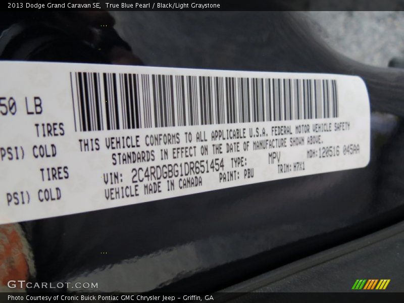 True Blue Pearl / Black/Light Graystone 2013 Dodge Grand Caravan SE