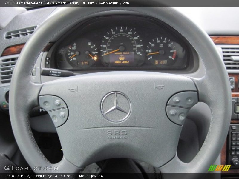  2001 E 430 4Matic Sedan Steering Wheel