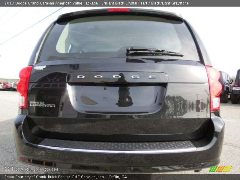 Brilliant Black Crystal Pearl / Black/Light Graystone 2013 Dodge Grand Caravan American Value Package