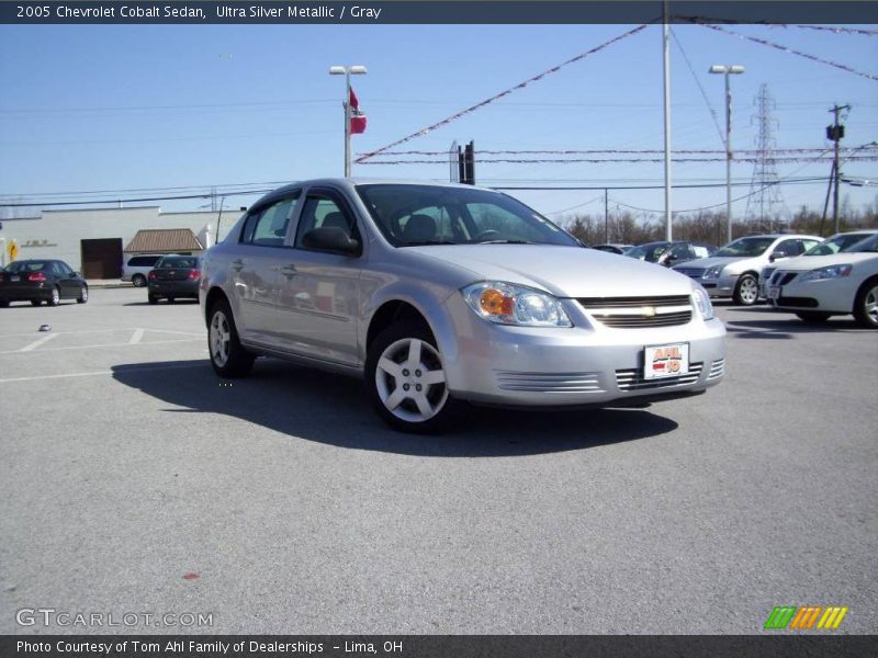 Ultra Silver Metallic / Gray 2005 Chevrolet Cobalt Sedan