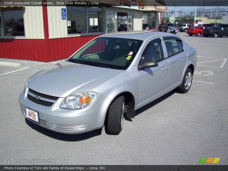 Ultra Silver Metallic / Gray 2005 Chevrolet Cobalt Sedan
